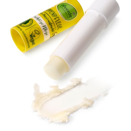 Balzam na pery s bio marakujou  alverde NATURKOSMETIK