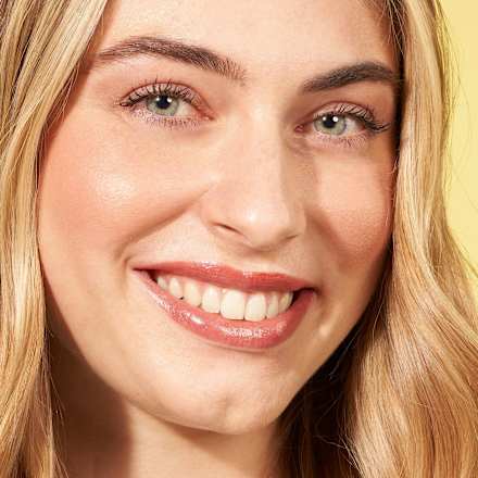 Lippenstift Color Meets Care Serumstick 050 Pearly Nude Red trend !t up