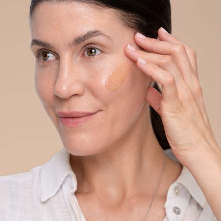 Serum za obraz s 15 % vitamina C hautsache