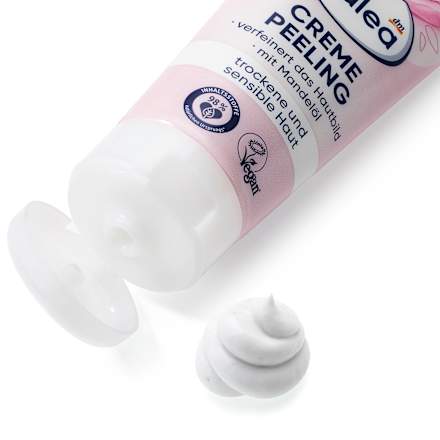 Cremă de față exfoliantă Balea