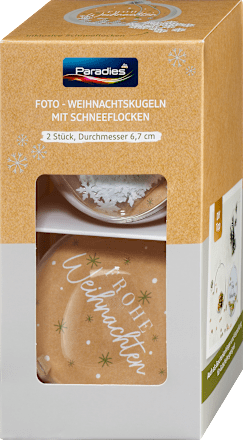 Foto Weihnachtskugeln mit Schnee Paradies