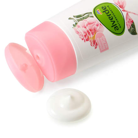 Latte detergente idratante alla rosa selvatica bio alverde