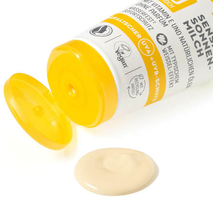 Latte solare Sensitive SPF30 alverde