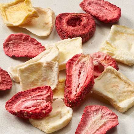 Kindersnack Fruchtchips, Erdbeer-Mango, ab 3 Jahren dmBio