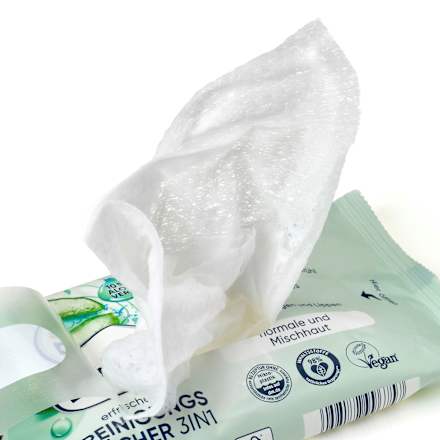 Frissítő 3in1 arctisztító kendő normál és vegyes bőrre Balea