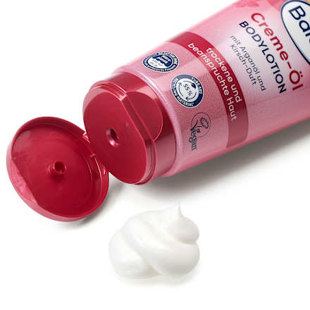 Crema-olio corpo con olio di argan al profumo di ciliegia Balea