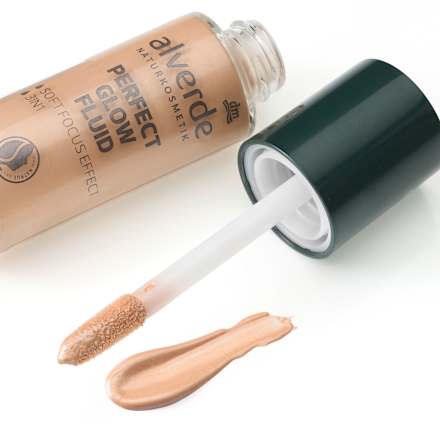 Хайлайтър Perfect Glow Fluid 02 Warm Amber alverde NATURKOSMETIK