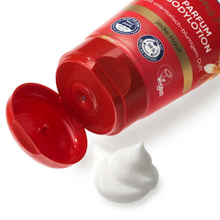 Glamorous Moment losion za tijelo Balea