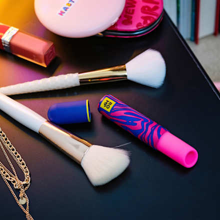 Vibrator Lipstick Romp