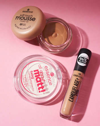 Foundation Soft Touch Mousse 01 Matt Sand essence