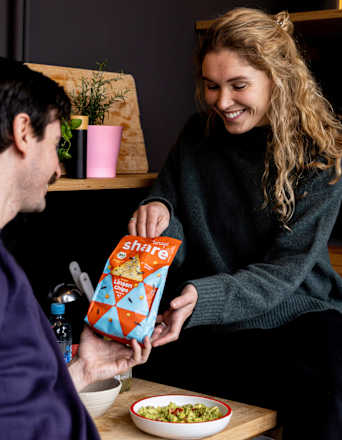 Linsenchips mit schwarzem Reis, gesalzen share