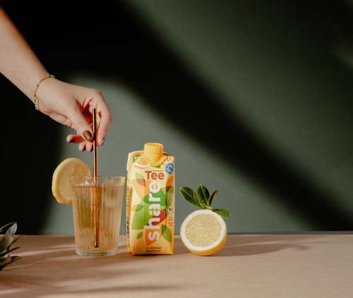 Teegetränk, Schwarztee mit Zitrone share