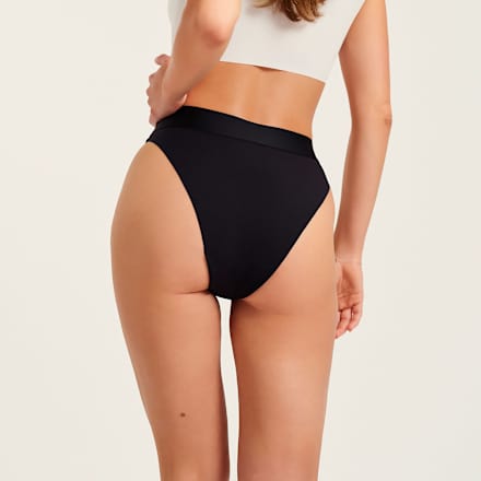 Periodenslip Seamless Cheeky Schwarz, Gr. 50-52 ooia