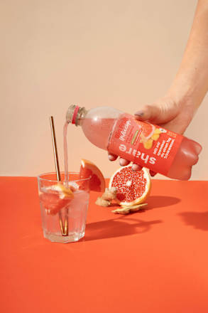 Erfrischungsgetränk, Pink Grapefruit & Ingwer share