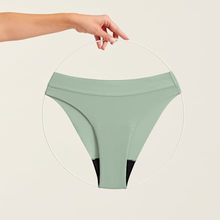 Periodenslip Seamless Cheeky Salbeigrün, Gr. 42 ooia
