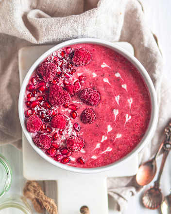 Smoothie Bowl Pulver Alice im Beerenland, Erdbeere & Acaibeere oatsome