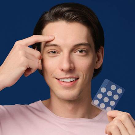 Hydrokoloidné náplasti na akné Mighty Patch Duo Hero.