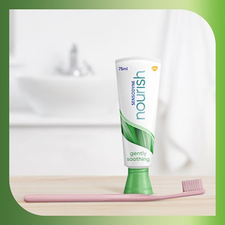 zubní kartáček Nourish Healthy Clean Soft Sensodyne