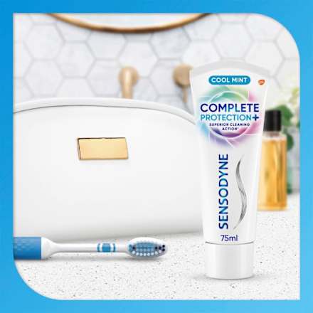 Pastă de dinți Complet Protection SENSODYNE