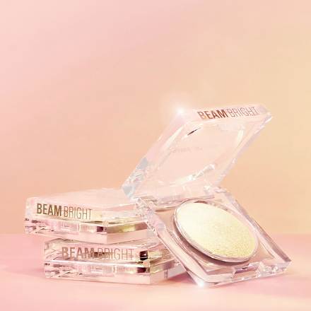 Highlighter Beam Bright Diamond Glow REVOLUTION