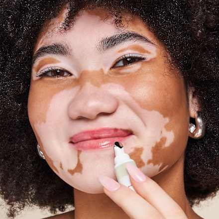 Lippenserum intense Peptide Lip Balm Perfect Berry NÉO MAKE UP