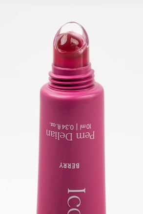 Iconic Lips berry színezett peptides ajakápoló Pem Delian