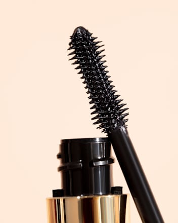 Highly Rated Anti Gravity maskara - 15 Intense Black MILANI