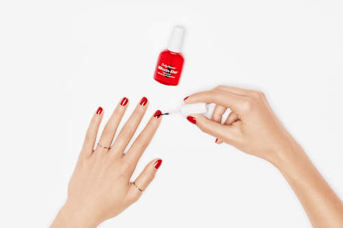 Fedőlakk Insta-Dri, gyorsan száradó Sally Hansen