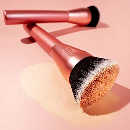 Pinsel Glow Round Base Brush REAL TECHNIQUES