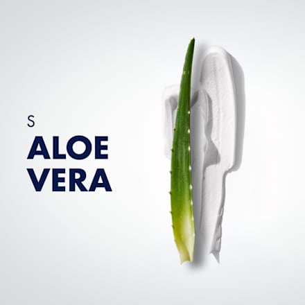 Series zklidňující pěna na holení Aloe Vera Gillette