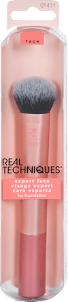 expert face četkica za nanošenje tečnog ili krematog pudera REAL TECHNIQUES