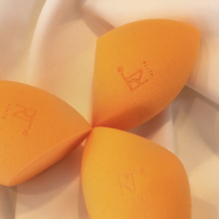 Hubka na make-up Sponge+ Miracle Complexion Sponge REAL TECHNIQUES