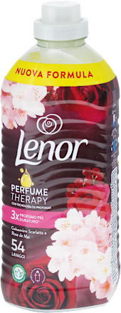 Ammorbidente concentrato Perfume Therapy Gelsomino Scarlatto e Rose de Mai Lenor