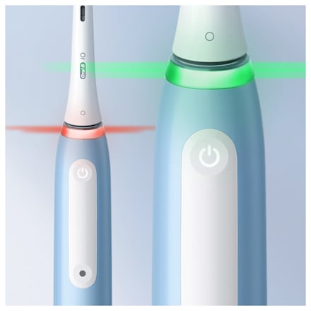 Elektrická zubná kefka iO Series 3, dvojbalenie Matt Black & Ice Blue   Oral-B
