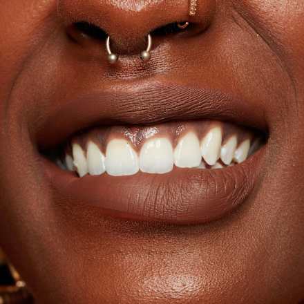 Lipgloss Lingerie XXL Matte 30 Goin' Desnunda NYX PROFESSIONAL MAKEUP