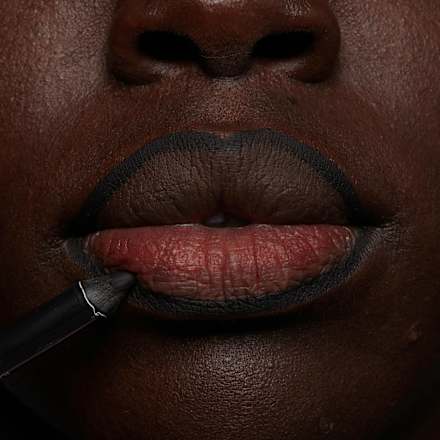 Lipliner Line Loud 18 Evil Genius  NYX PROFESSIONAL MAKEUP