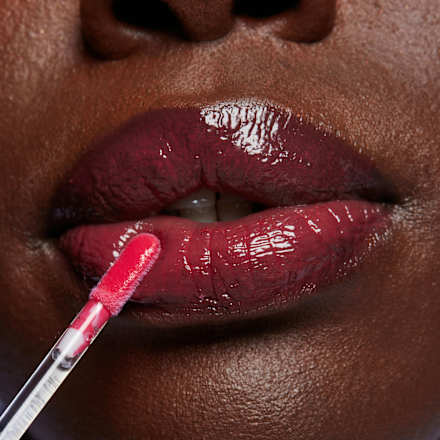 Lipgloss This Is Milky Gloss 09 Mixed Berry Shake  NYX PROFESSIONAL MAKEUP
