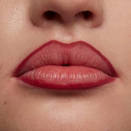 Lipliner Line Loud 15 Goal Getter  NYX PROFESSIONAL MAKEUP