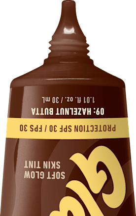Foundation Buttermelt Glaze mit LSF 30, 09 Hazelnut Butta NYX PROFESSIONAL MAKEUP