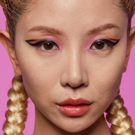 Фон дьо тен Bare With Me BLUR, Nr.05 VANILLA NYX PROFESSIONAL MAKEUP