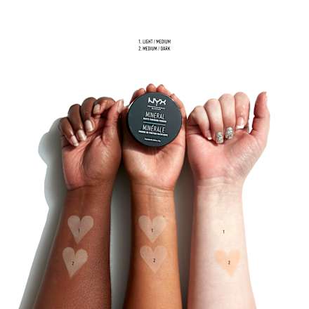 Puder Mineral Matte Finishing 02 Medium/Dark  NYX PROFESSIONAL MAKEUP