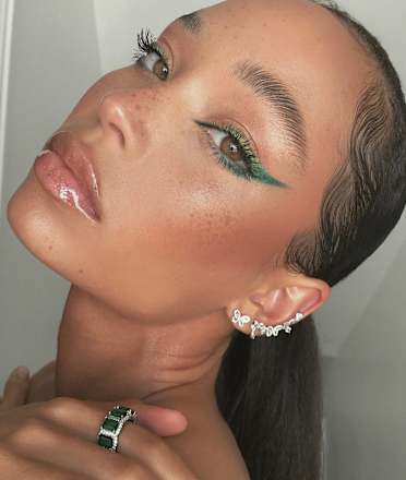 Paleta senčil Weekend Vibes AVOCADO TOAST bh cosmetics