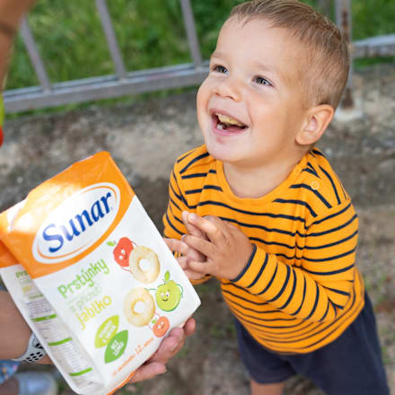 křupky Srdíčka s příchutí jahoda Sunar