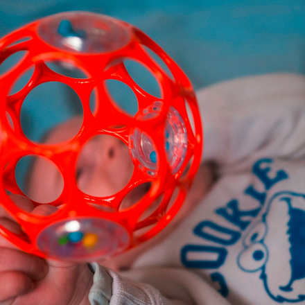 Rattle hračka 0m+, orange Oball