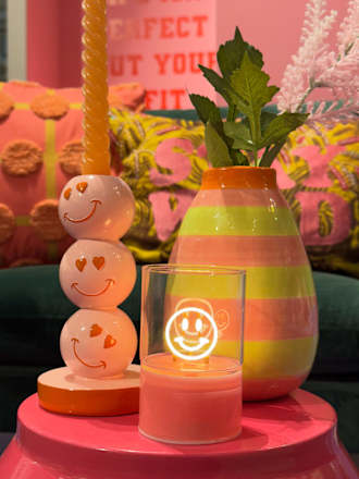 Stabkerzenhalter aus Polyresin "Smiley", pink (9x9x16,5 cm) Dekorieren & Einrichten