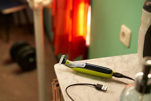 Elektrischer Rasierer, OneBlade 360 Face & Body QP2834/20           PHILIPS OneBlade