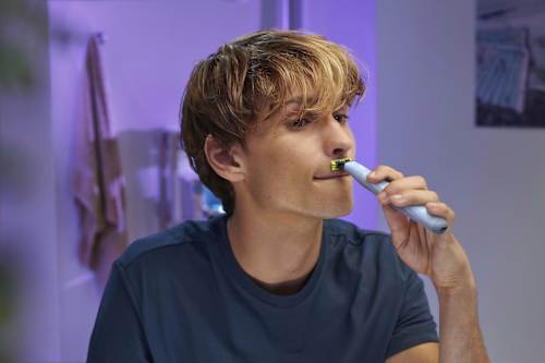 holicí strojek First Shave na tvář QP1324/20 PHILIPS OneBlade