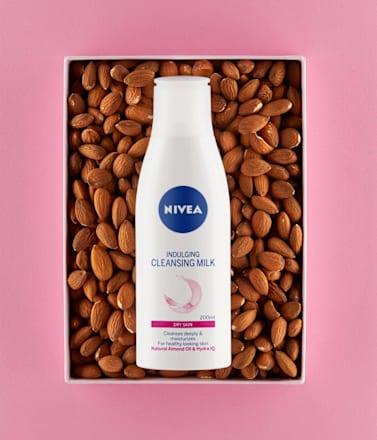 Reinigungsmilch Pflegend NIVEA