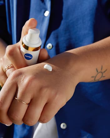 Цветен флуид CC Luminous630 Anti Spot 3 в 1 SPF 30 - Nr. 01 Light NIVEA
