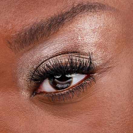Highlighter All Over Glow Tint 010 Beaming Diamond CATRICE
